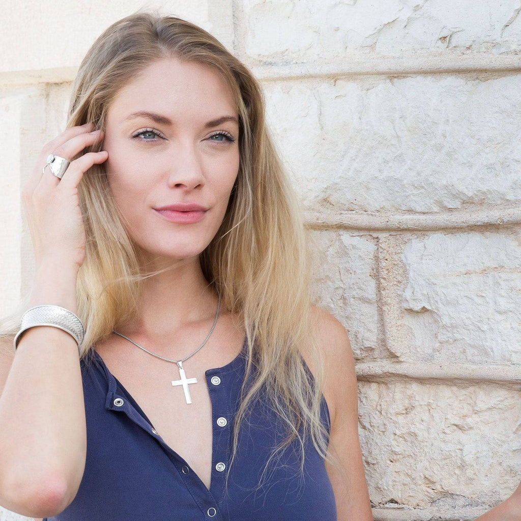 Hammered Mother of Pearl Lapel Design Ring - Matador Diamond