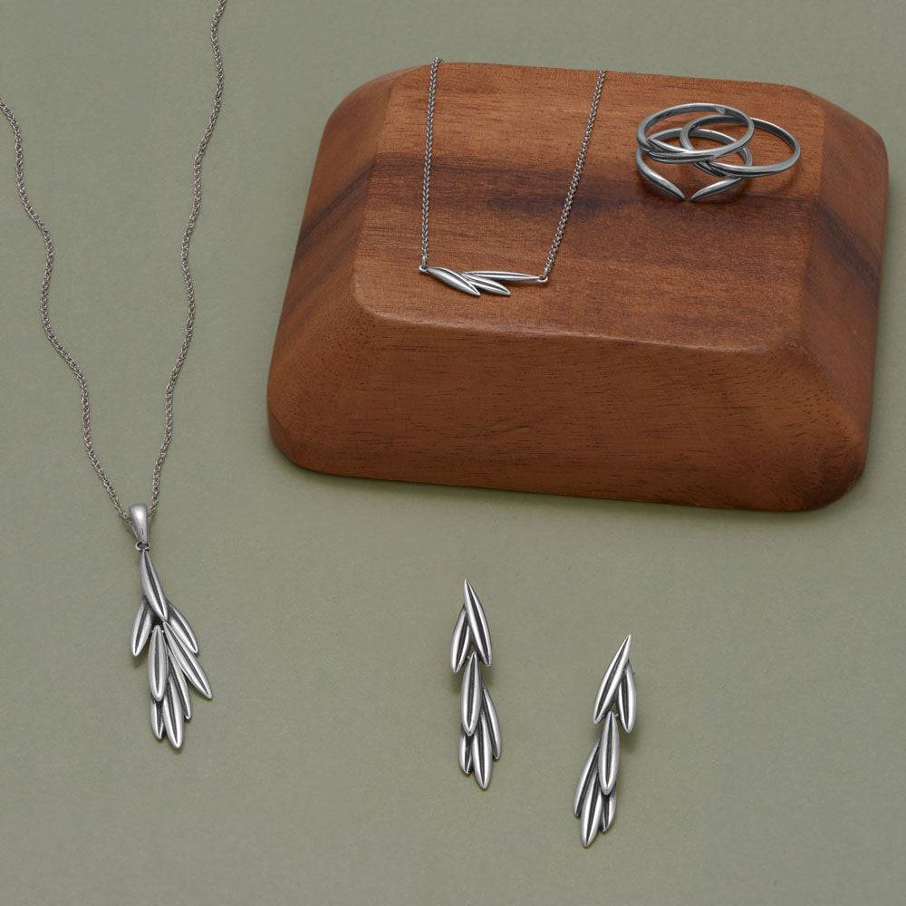 17" + 2" Oxidized Rosemary Sprig Necklace - Matador Diamond